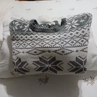 Jersey de invierno,esta como nuevo.Compralo