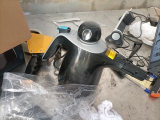 Vaporeta de mano potente y versátil.