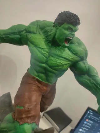 Figura Hulk Resina Pintada a Mano