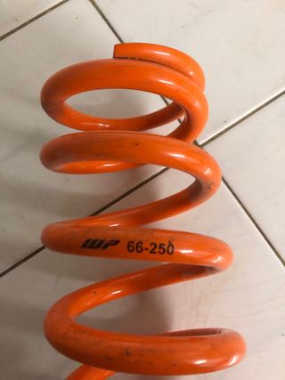 Muelle Suspensión Trasera Naranja