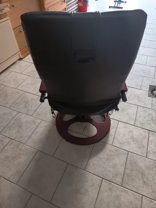 Sillón relax piel negro y madera