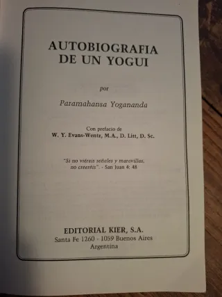 Autobiografia de Un Yogui (Spanish Edition)