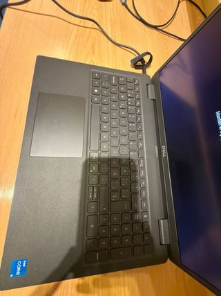 Portátil Dell 3530 Negro/Gris