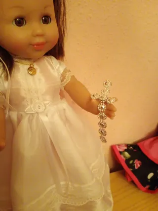 Muñeca de Comunión con Vestido Blanco