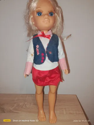 Muñeca Nanci rubia ojos azules