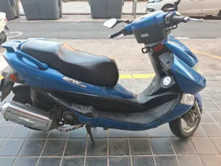 Moto B&W 250 Scooter Azul Automática