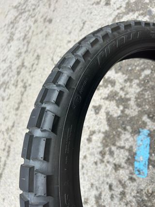 Juego neumáticos Moto (solo 1000km)