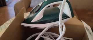 Centro de planchado Polti sin usar.