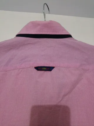 Camisa de hombre rosa