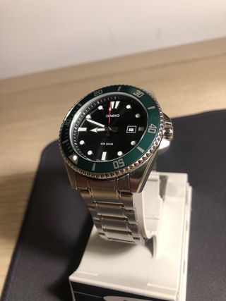 Casio Duro MDV-107 Reloj Sumergible