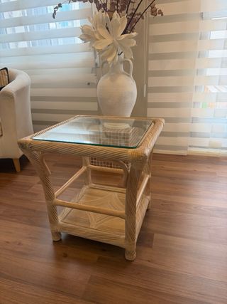 Mesa auxiliar Ratan