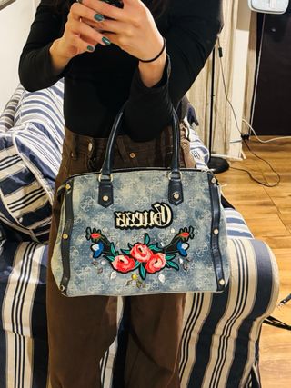 Bolso Guess Original Denim Flores y Pedrería