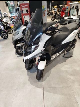 Piaggio MP3 400 - Moto Trike Automática