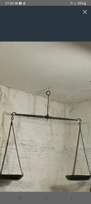 Balanza romana con 2 platillos