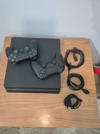 PS4 500GB + 2 Mandos + 5 Juegos