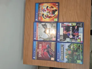 PS4 500GB + 2 Mandos + 5 Juegos