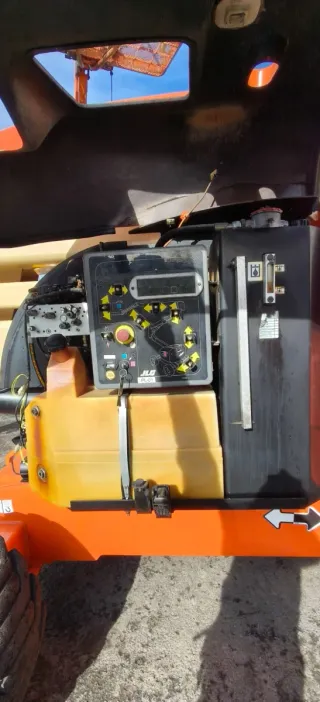 Plataforma Elevadora JLG 450AJ