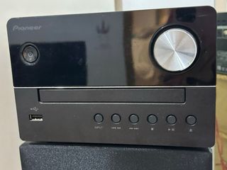 Mini cadena Pioneer negra y plateada