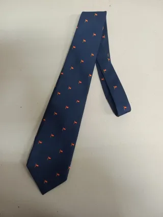 Corbata azul con banderas de España