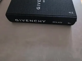 Givenchy. Sfilate. Ediz. illustrata