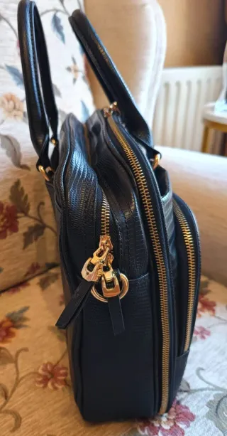 Bolso maletín negro efecto piel