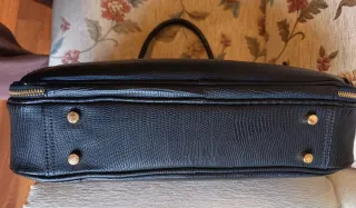 Bolso maletín negro efecto piel