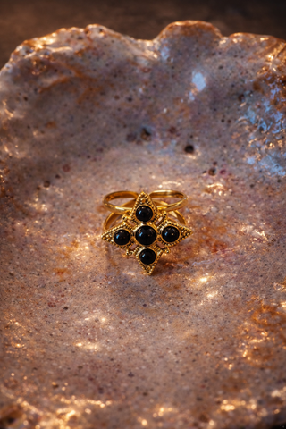 Anello dorato con pietre nere acciaio inossidabile