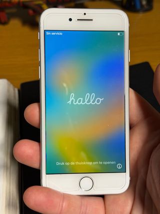 iPhone 8 & Samsung Galaxy S9