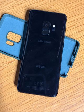 iPhone 8 & Samsung Galaxy S9