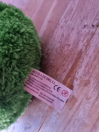 Peluche Vaca Musical con Gafas y Guitarra