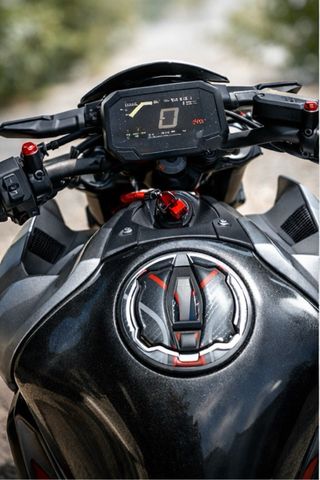 Kawasaki Z900 A2 Plata y Rojo