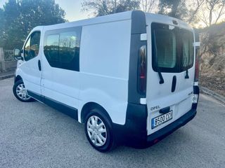 Opel Vivaro 6-9 Plazas