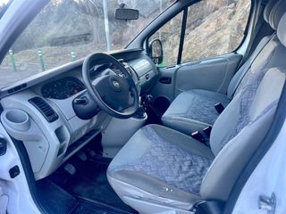 Opel Vivaro 6-9 Plazas