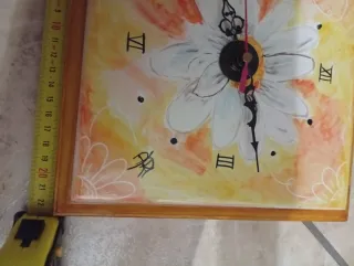 Orologio da parete dipinto a mano