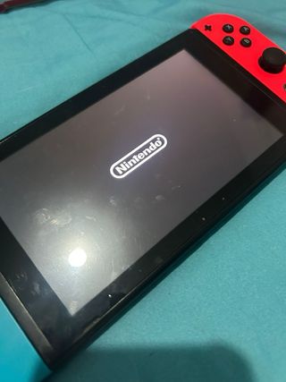 Nintendo Switch Roja y Azul