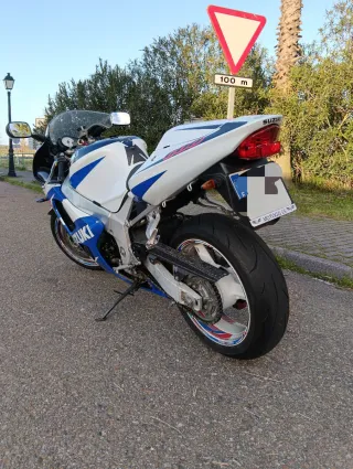 Suzuki GSXR 600