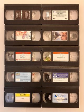 Lotto di 10 VHS di film di culto