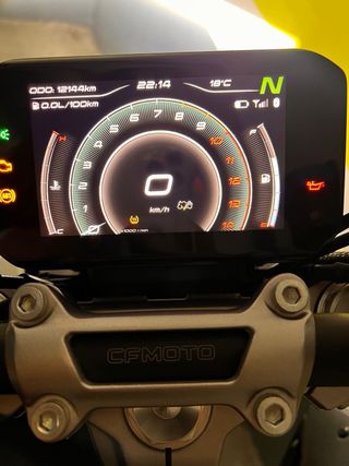 CFMOTO 450NK Azul/Blanco