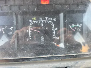 Tractor new holland TS90 UNICO DUEÑO (8.000 horas)