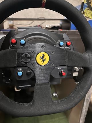 Volante Thrustmaster T300 Ferrari Edición Limitada