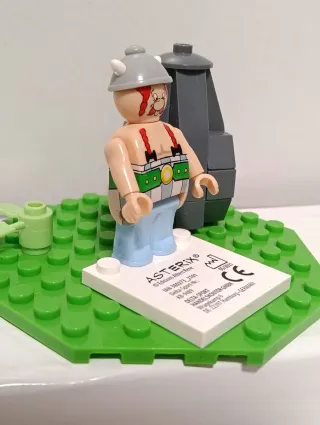 Figura Obélix com o menir - Asterix