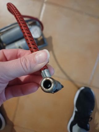 Inflador de pie con manómetro