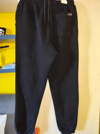 Pantaloni tuta uomo Bershka neri taglia M