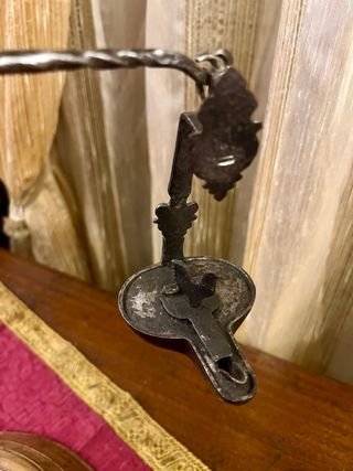 Porta lumi in legno Valdostano