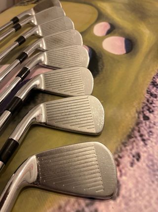 TITLEIST Set Juego Completo 910 & Ap2 Stiff Flex