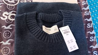 Suéter Hollister Negro Talla S