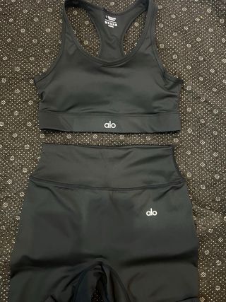 Conjunto Alo Yoga Negro