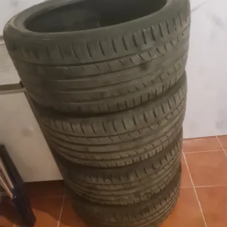 Neumáticos 235/35R19 91Y - 80% vida útil