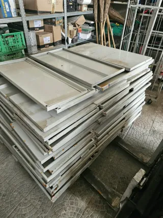Scaffali metallici