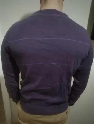 Jersey Bershka Morado Talla S